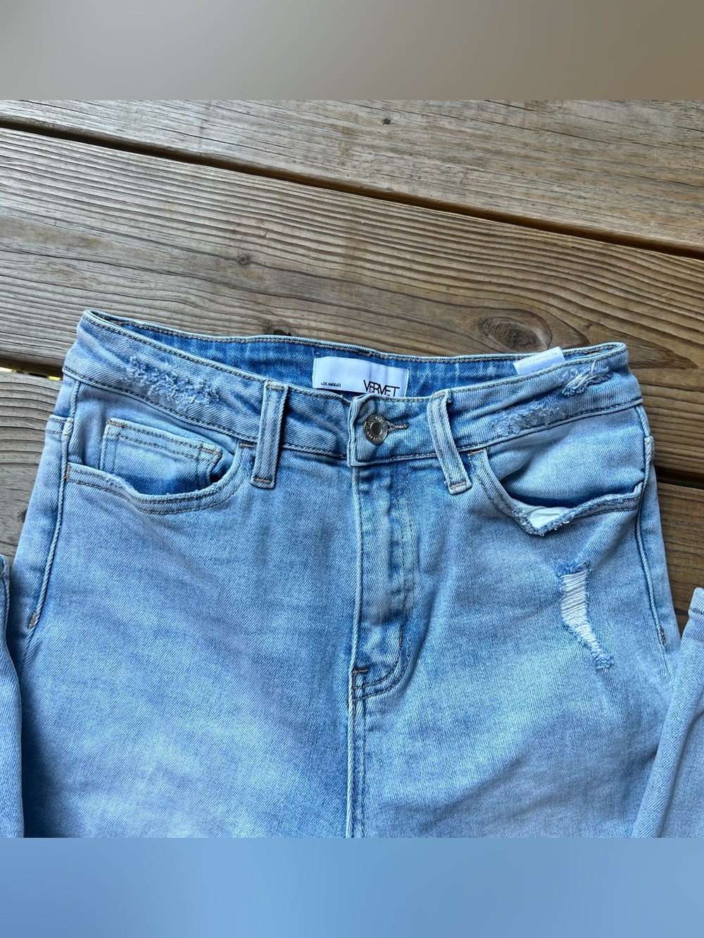 Vervet by Flying Monkey High Rise Light Wash Distressed Jeans Size 27 - Picture 9 of 11